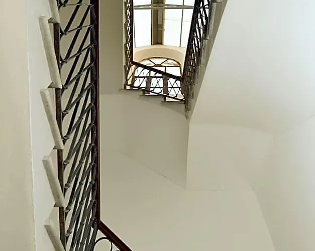 Hotel Chicago 2*